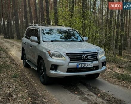Серый Лексус ЛХ, объемом двигателя 5.66 л и пробегом 438 тыс. км за 27300 $, фото 1 на Automoto.ua