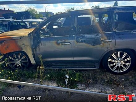 Сірий Лексус ЛХ, об'ємом двигуна 4.5 л та пробігом 189 тис. км за 9500 $, фото 1 на Automoto.ua