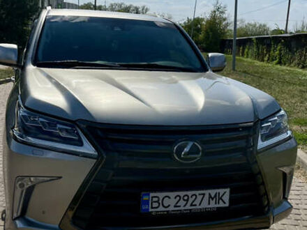Лексус ЛХ 2016 у Львові на Automoto.ua Сірий Лексус ЛХ, об'ємом двигуна 4.46 л та пробігом 259 тис. км за 51999 $, фото 1 на Automoto.ua