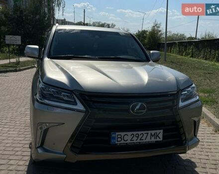 Серый Лексус ЛХ, объемом двигателя 4.5 л и пробегом 303 тыс. км за 47000 $, фото 1 на Automoto.ua