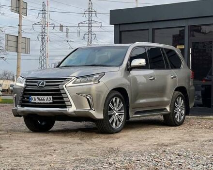 Серый Лексус ЛХ, объемом двигателя 5.66 л и пробегом 230 тыс. км за 54999 $, фото 1 на Automoto.ua