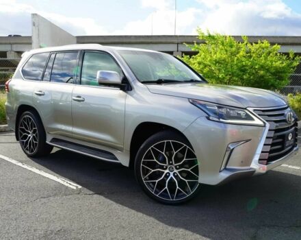 Сірий Лексус ЛХ, об'ємом двигуна 5.7 л та пробігом 76 тис. км за 21000 $, фото 1 на Automoto.ua