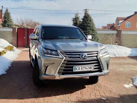Серый Лексус ЛХ, объемом двигателя 4.46 л и пробегом 117 тыс. км за 77000 $, фото 1 на Automoto.ua