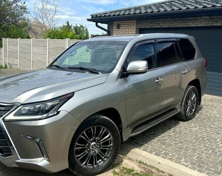 Сірий Лексус ЛХ, об'ємом двигуна 4.5 л та пробігом 130 тис. км за 65000 $, фото 1 на Automoto.ua