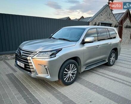 Сірий Лексус ЛХ, об'ємом двигуна 4.46 л та пробігом 134 тис. км за 68500 $, фото 1 на Automoto.ua