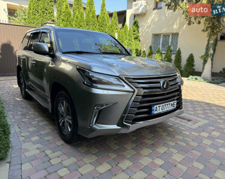 Сірий Лексус ЛХ, об'ємом двигуна 4.46 л та пробігом 67 тис. км за 72000 $, фото 1 на Automoto.ua