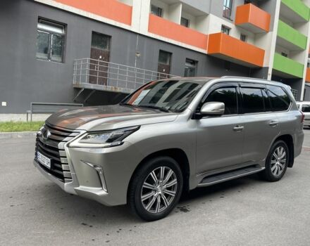 Серый Лексус ЛХ, объемом двигателя 4.5 л и пробегом 90 тыс. км за 81999 $, фото 1 на Automoto.ua
