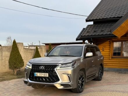Серый Лексус ЛХ, объемом двигателя 4.5 л и пробегом 240 тыс. км за 72000 $, фото 1 на Automoto.ua