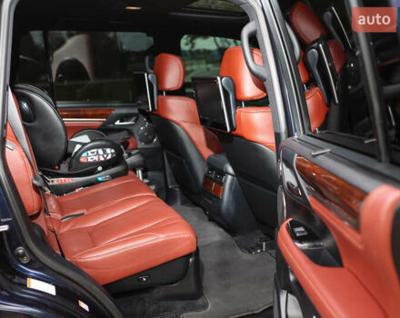 Синий Лексус ЛХ, объемом двигателя 5.66 л и пробегом 110 тыс. км за 59600 $, фото 15 на Automoto.ua