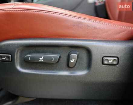 Синий Лексус ЛХ, объемом двигателя 5.66 л и пробегом 110 тыс. км за 59600 $, фото 12 на Automoto.ua