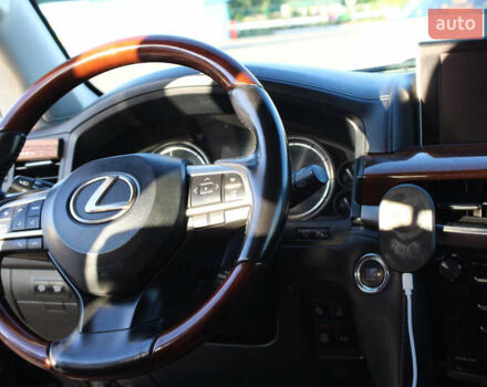 Синий Лексус ЛХ, объемом двигателя 4.46 л и пробегом 226 тыс. км за 68000 $, фото 12 на Automoto.ua