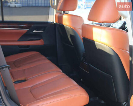 Синий Лексус ЛХ, объемом двигателя 4.46 л и пробегом 226 тыс. км за 68000 $, фото 21 на Automoto.ua