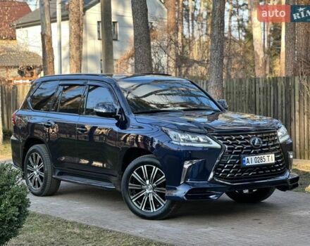 Синий Лексус ЛХ, объемом двигателя 5.7 л и пробегом 359 тыс. км за 52900 $, фото 1 на Automoto.ua