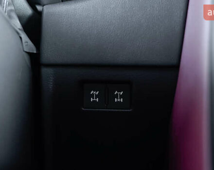 Зеленый Лексус ЛХ, объемом двигателя 3.35 л и пробегом 137 тыс. км за 90320 $, фото 28 на Automoto.ua