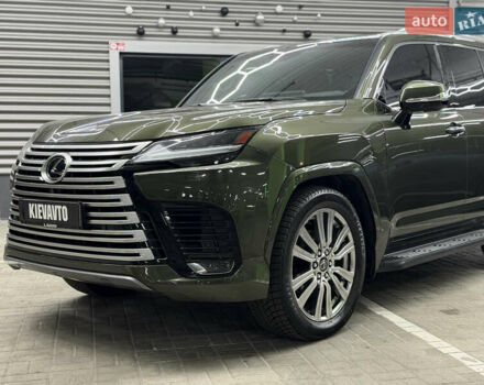 Зеленый Лексус ЛХ, объемом двигателя 3.5 л и пробегом 58 тыс. км за 124000 $, фото 1 на Automoto.ua