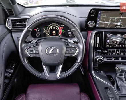 Зеленый Лексус ЛХ, объемом двигателя 3.35 л и пробегом 137 тыс. км за 90320 $, фото 8 на Automoto.ua