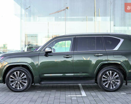 Зеленый Лексус ЛХ, объемом двигателя 3.35 л и пробегом 137 тыс. км за 90320 $, фото 2 на Automoto.ua