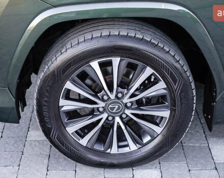 Зеленый Лексус ЛХ, объемом двигателя 3.35 л и пробегом 137 тыс. км за 90320 $, фото 13 на Automoto.ua