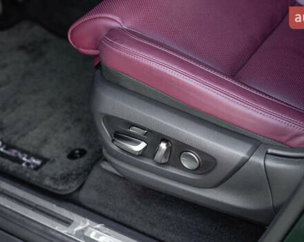 Зеленый Лексус ЛХ, объемом двигателя 3.35 л и пробегом 137 тыс. км за 90320 $, фото 19 на Automoto.ua