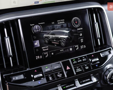 Зеленый Лексус ЛХ, объемом двигателя 3.35 л и пробегом 137 тыс. км за 90320 $, фото 33 на Automoto.ua