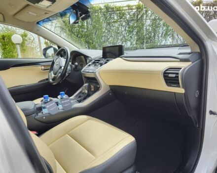 Білий Лексус НХ, об'ємом двигуна 2 л та пробігом 74 тис. км за 37500 $, фото 9 на Automoto.ua