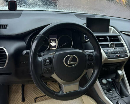 Белый Лексус НХ, объемом двигателя 2.49 л и пробегом 250 тыс. км за 27499 $, фото 10 на Automoto.ua