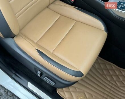 Белый Лексус НХ, объемом двигателя 2 л и пробегом 137 тыс. км за 19500 $, фото 74 на Automoto.ua