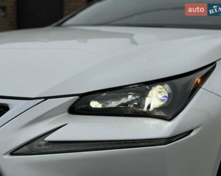 Белый Лексус НХ, объемом двигателя 2 л и пробегом 137 тыс. км за 19500 $, фото 13 на Automoto.ua
