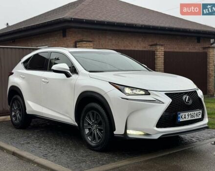 Белый Лексус НХ, объемом двигателя 2 л и пробегом 137 тыс. км за 19500 $, фото 3 на Automoto.ua
