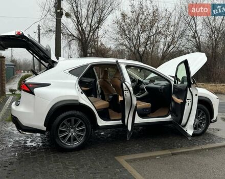 Белый Лексус НХ, объемом двигателя 2 л и пробегом 137 тыс. км за 19500 $, фото 29 на Automoto.ua