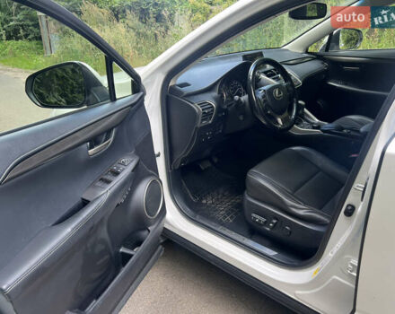 Білий Лексус НХ, об'ємом двигуна 2 л та пробігом 75 тис. км за 21700 $, фото 7 на Automoto.ua