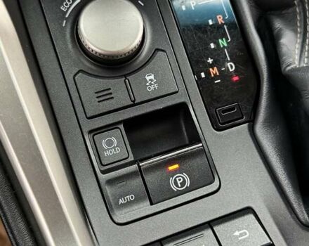 Белый Лексус НХ, объемом двигателя 2 л и пробегом 137 тыс. км за 19500 $, фото 47 на Automoto.ua