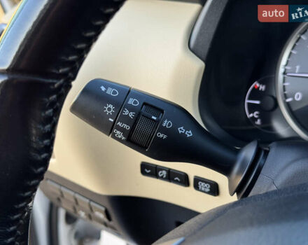 Белый Лексус НХ, объемом двигателя 2 л и пробегом 107 тыс. км за 21999 $, фото 22 на Automoto.ua