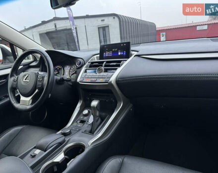 Білий Лексус НХ, об'ємом двигуна 2.5 л та пробігом 119 тис. км за 26500 $, фото 20 на Automoto.ua