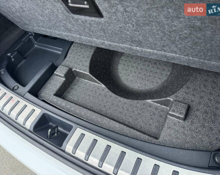 Білий Лексус НХ, об'ємом двигуна 2.5 л та пробігом 119 тис. км за 26500 $, фото 23 на Automoto.ua