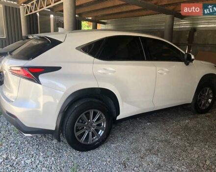 Білий Лексус НХ, об'ємом двигуна 1.99 л та пробігом 190 тис. км за 21500 $, фото 3 на Automoto.ua