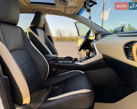 Белый Лексус НХ, объемом двигателя 2 л и пробегом 107 тыс. км за 21999 $, фото 33 на Automoto.ua