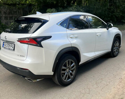 Білий Лексус НХ, об'ємом двигуна 2 л та пробігом 75 тис. км за 21700 $, фото 5 на Automoto.ua