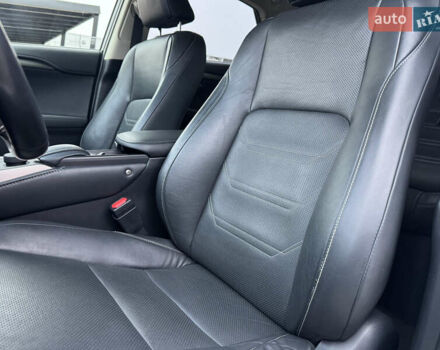 Білий Лексус НХ, об'ємом двигуна 2.5 л та пробігом 119 тис. км за 26500 $, фото 31 на Automoto.ua