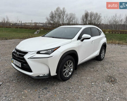 Білий Лексус НХ, об'ємом двигуна 1.99 л та пробігом 103 тис. км за 21500 $, фото 1 на Automoto.ua
