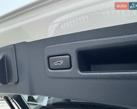 Білий Лексус НХ, об'ємом двигуна 2.5 л та пробігом 119 тис. км за 26500 $, фото 24 на Automoto.ua