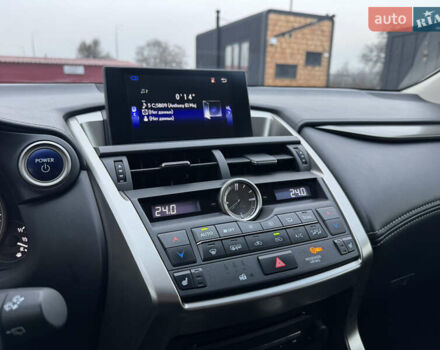 Білий Лексус НХ, об'ємом двигуна 2.5 л та пробігом 119 тис. км за 26500 $, фото 42 на Automoto.ua