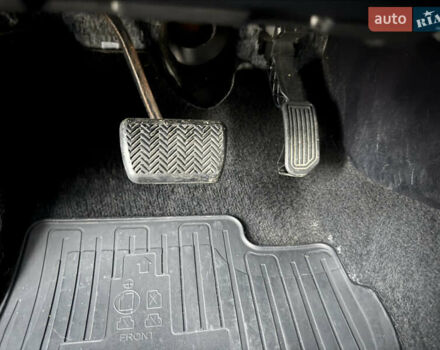 Білий Лексус НХ, об'ємом двигуна 1.99 л та пробігом 103 тис. км за 21500 $, фото 27 на Automoto.ua