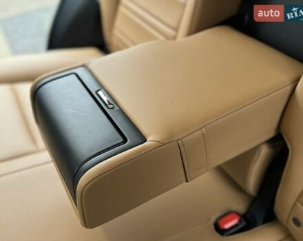 Белый Лексус НХ, объемом двигателя 2 л и пробегом 137 тыс. км за 19500 $, фото 67 на Automoto.ua