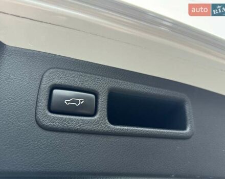 Белый Лексус НХ, объемом двигателя 2 л и пробегом 137 тыс. км за 19500 $, фото 26 на Automoto.ua