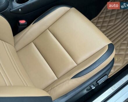 Белый Лексус НХ, объемом двигателя 2 л и пробегом 137 тыс. км за 19500 $, фото 77 на Automoto.ua