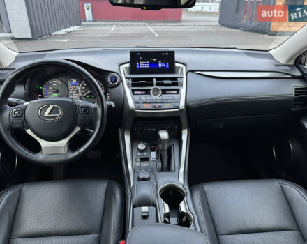 Білий Лексус НХ, об'ємом двигуна 2.5 л та пробігом 119 тис. км за 26500 $, фото 32 на Automoto.ua