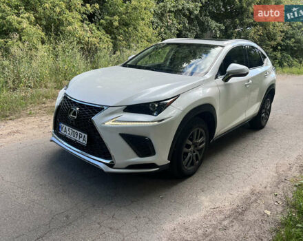 Білий Лексус НХ, об'ємом двигуна 2 л та пробігом 75 тис. км за 21700 $, фото 1 на Automoto.ua