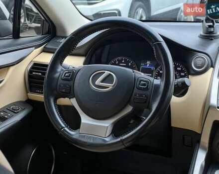 Белый Лексус НХ, объемом двигателя 1.99 л и пробегом 190 тыс. км за 20900 $, фото 12 на Automoto.ua