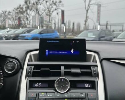 Белый Лексус НХ, объемом двигателя 1.99 л и пробегом 213 тыс. км за 20999 $, фото 32 на Automoto.ua